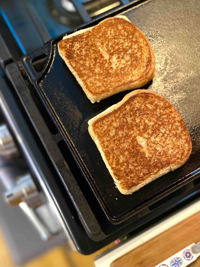 grilled cheese on cast iron
