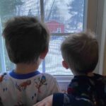 5 Fun Ideas for How to Entertain a Toddler in the Winter